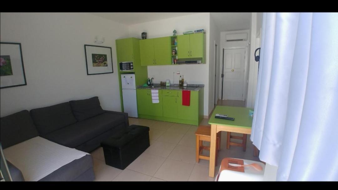 Private & Sunny Terrace Homestay *